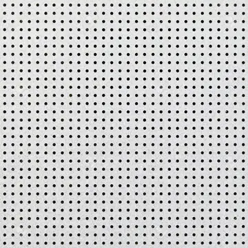 Échantillon d'aluminium perforé